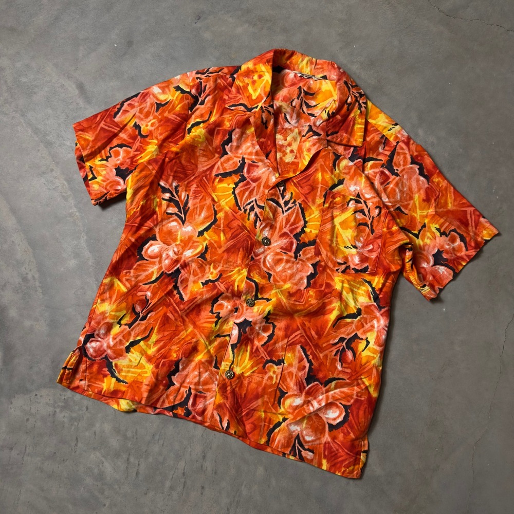 Vintage Made in Hawaii Floral Camp Shirt Mens M Orange Tropical Beach Aloha 90s